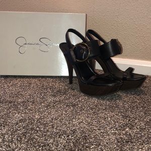 JESSICA SIMPSON GAMMA HEELS💗